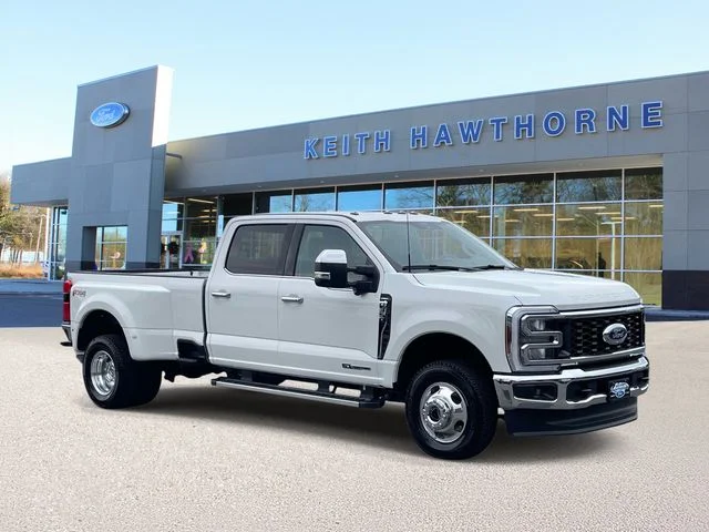 2026 Ford Super Duty F-350® Lariat®