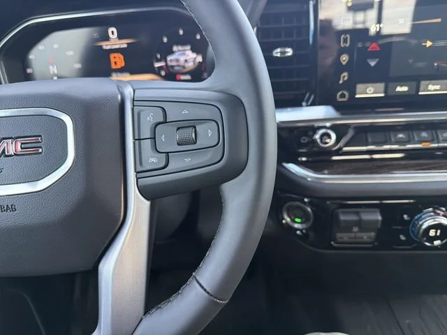 New 2026 Summit White GMC SLE image 32