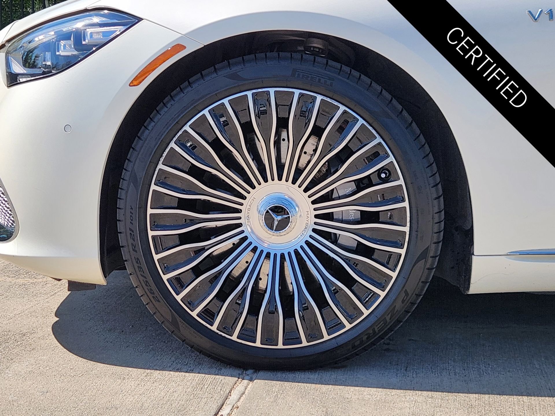 Certified Used 2023 MANUFAKTUR Cashmere White Magno Mercedes-Benz Maybach S 680 image 12