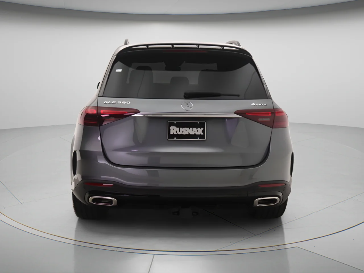 New 2026 Selenite Grey Metallic Mercedes-Benz 580 4MATIC® image 3