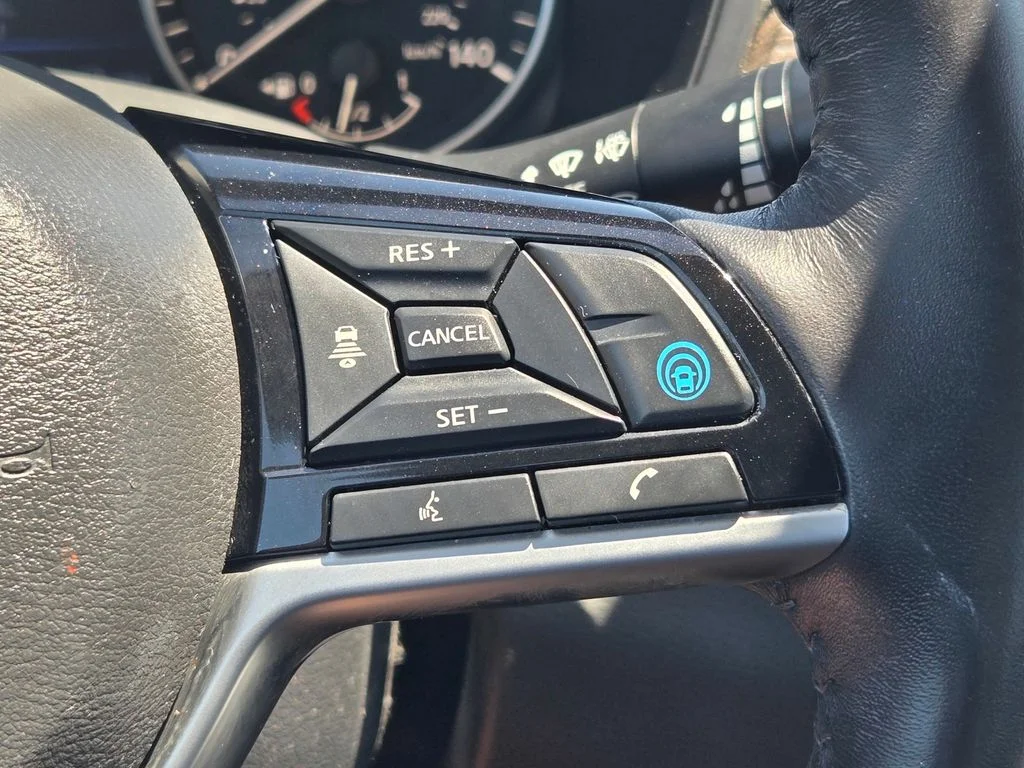 Used 2019 Black Nissan 2.5 SL image 24