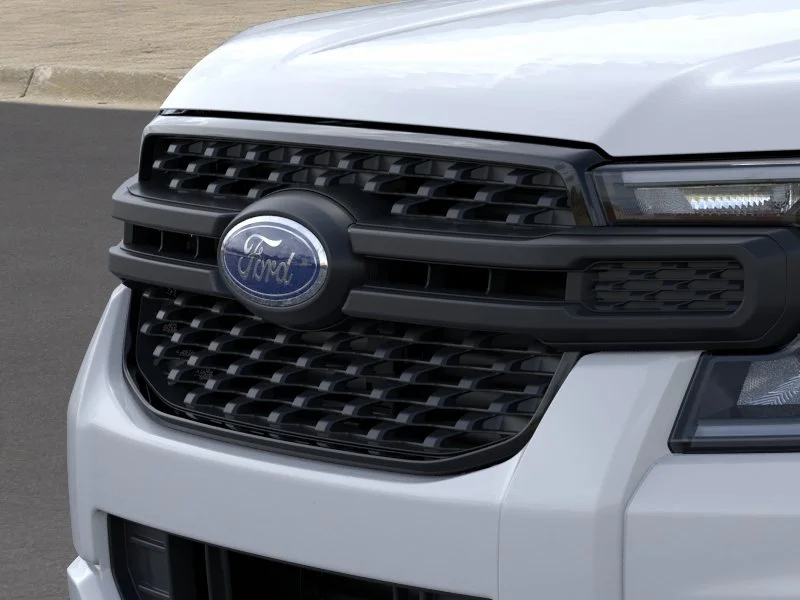 New 2026 Oxford White Ford XL image 17