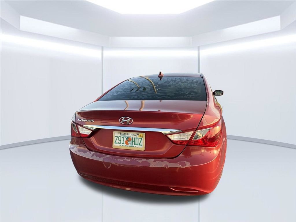 Used 2011 Red Hyundai Limited image 25