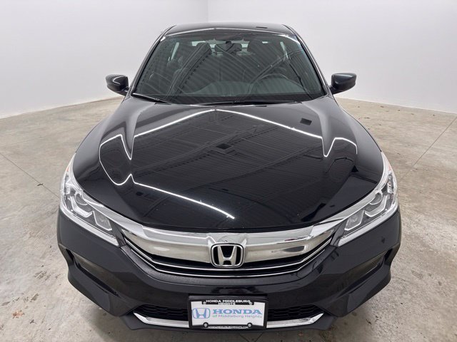 Used 2017 Honda Accord Sport SE with VIN 1HGCR2F19HA183310 for sale in Middleburg Heights, OH