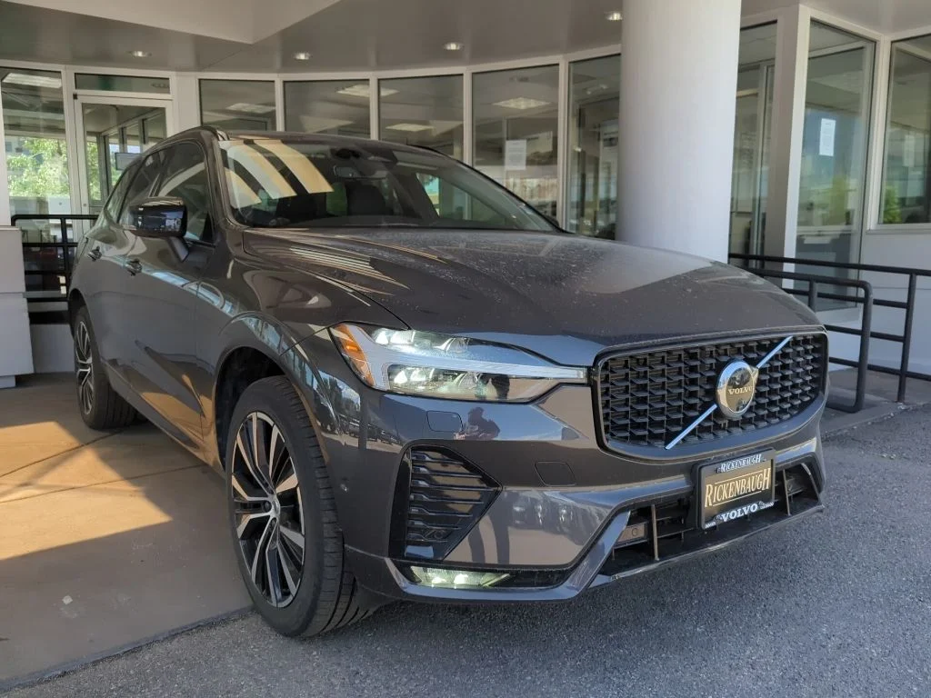 2024 Volvo XC60 B5 Plus Dark Theme AWD's photo