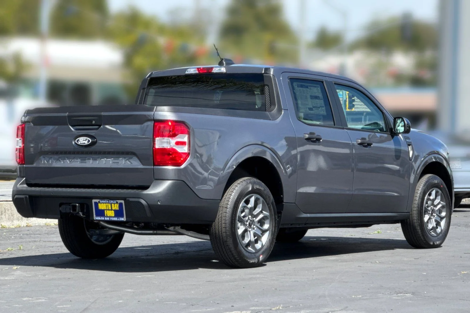 New 2026 Carbonized Gray Metallic Ford XLT image 3