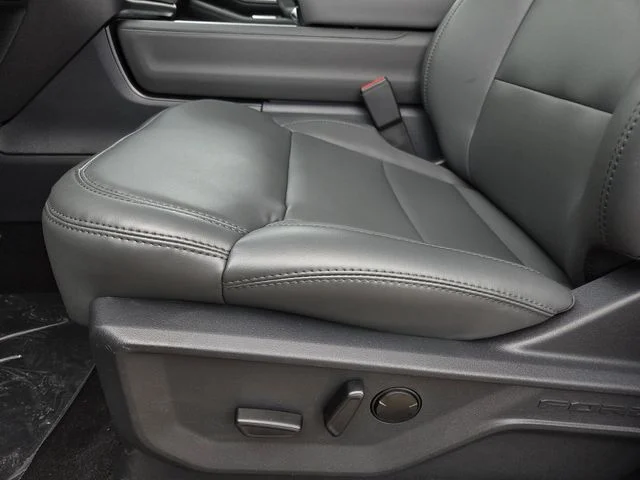 New 2026 Oxford White Ford Active image 35