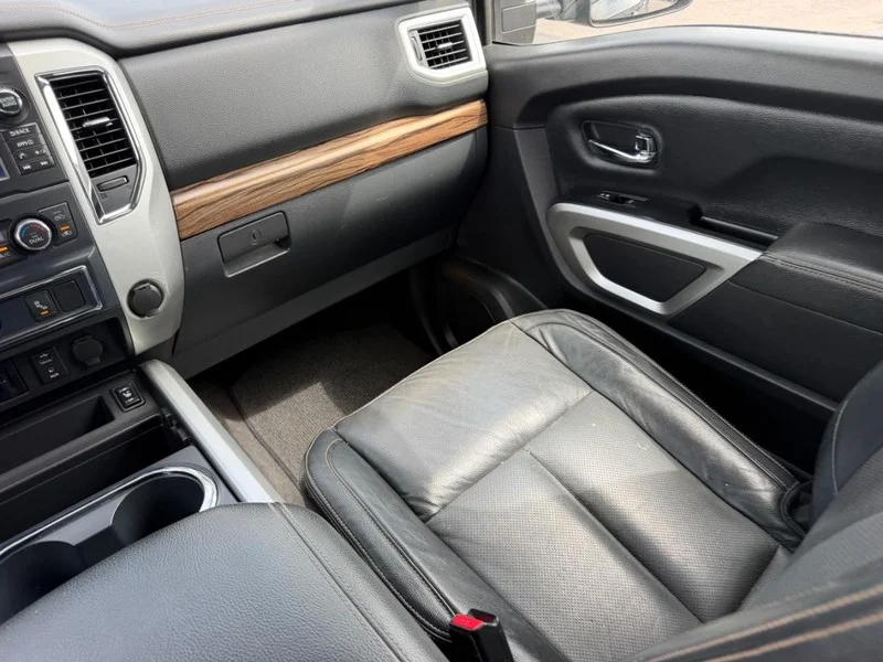 Used 2017 Magnetic Black Nissan SL image 16