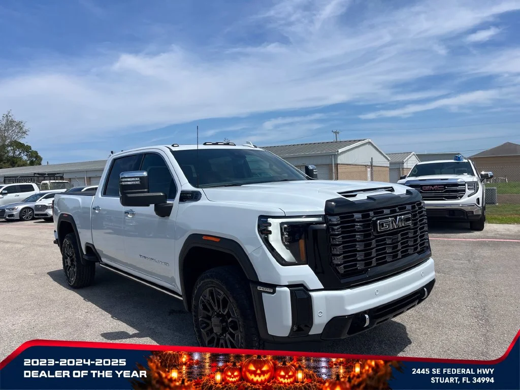 New 2026 Glacier White Tricoat GMC Denali Ultimate image 2