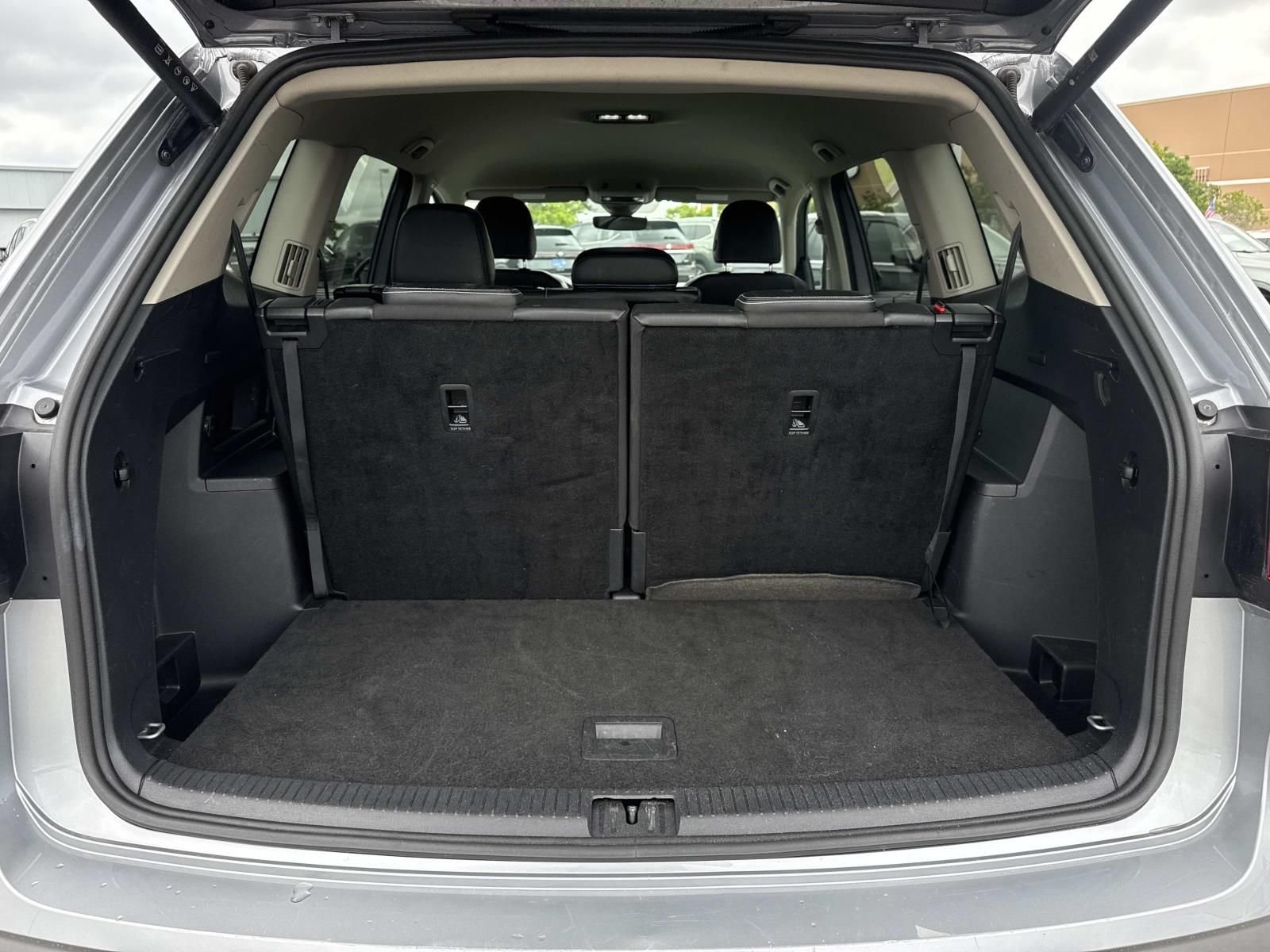 2024 Volkswagen Atlas SE w/Tech - Photo 8