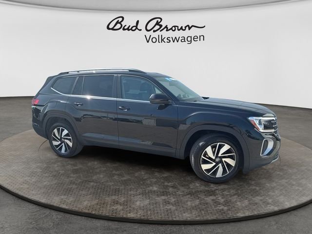 New 2026 Deep Black Volkswagen 2.0T SE w/Technology image 2