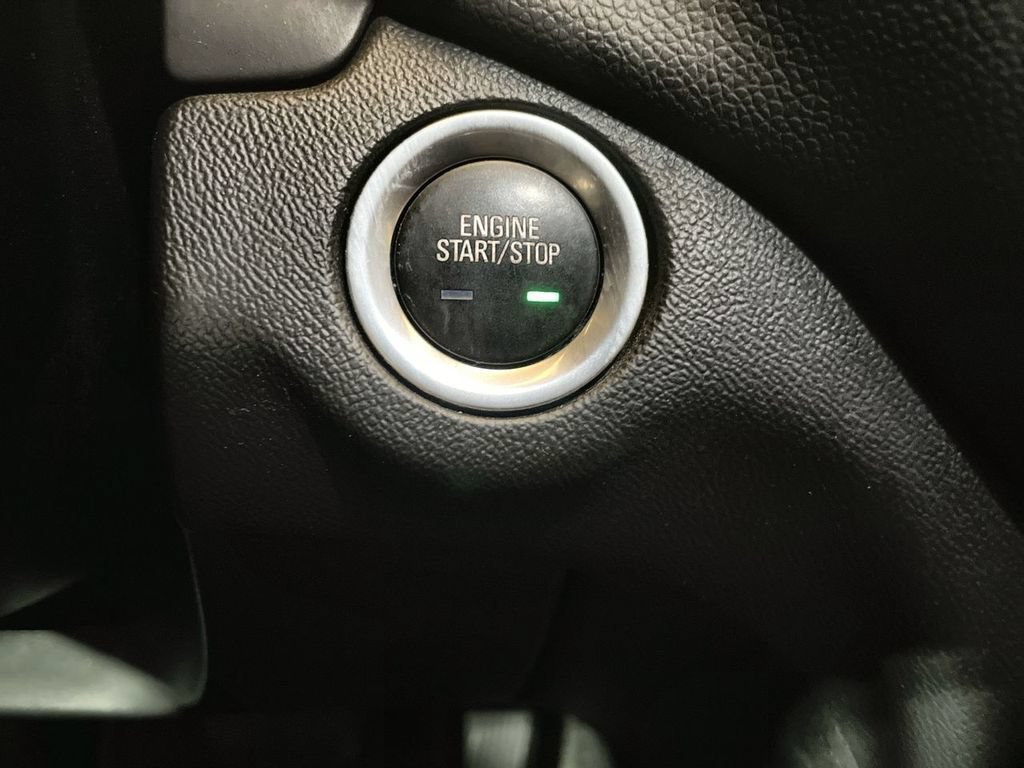 Used 2020 MOSAIC BLACK METALLIC Chevrolet LT image 16