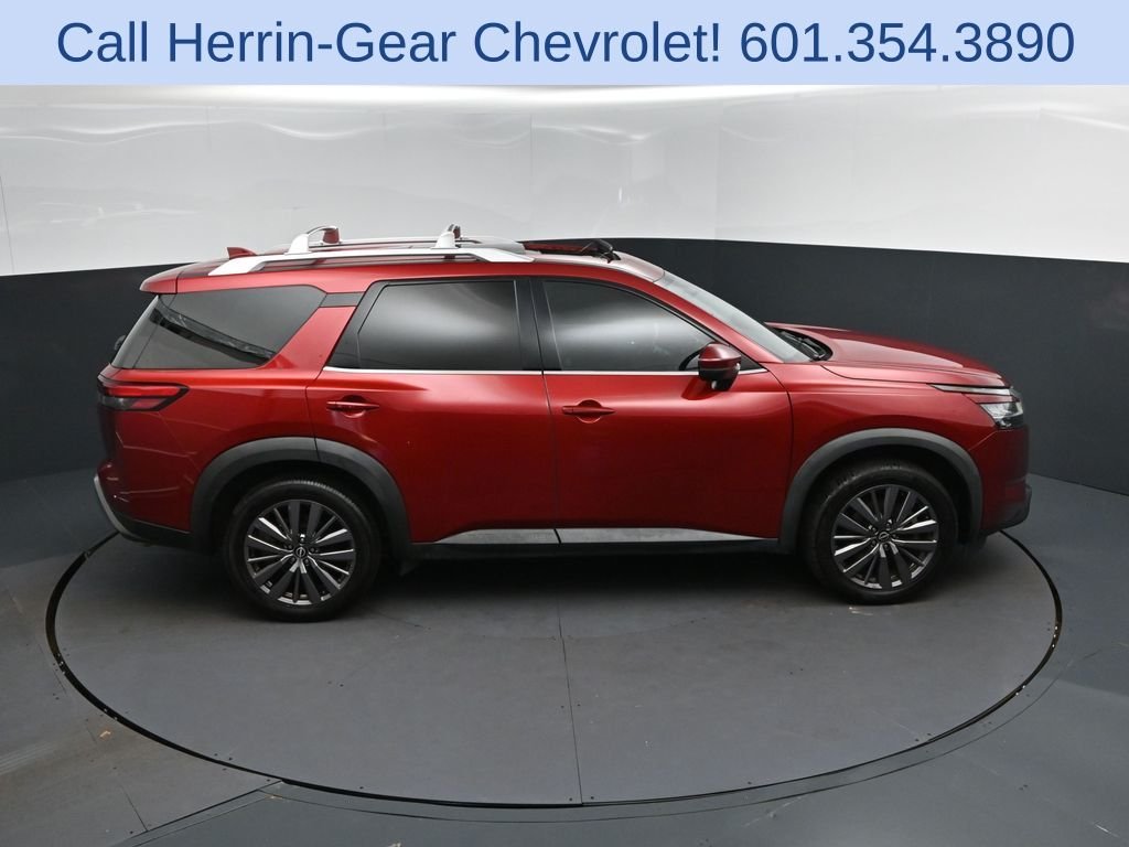 Used 2023 Red Nissan SL image 36