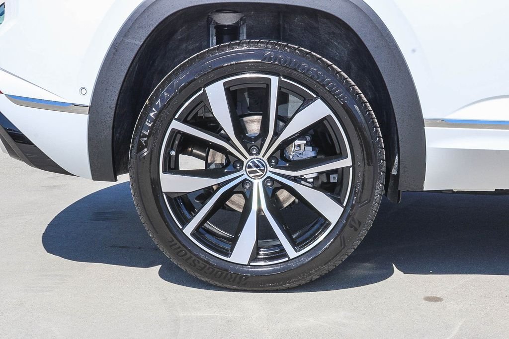New 2026 White Volkswagen SEL Premium R-Line image 10