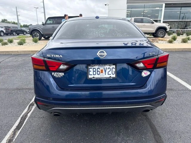 Used 2020 Deep Blue Pearl Nissan 2.5 SR image 16