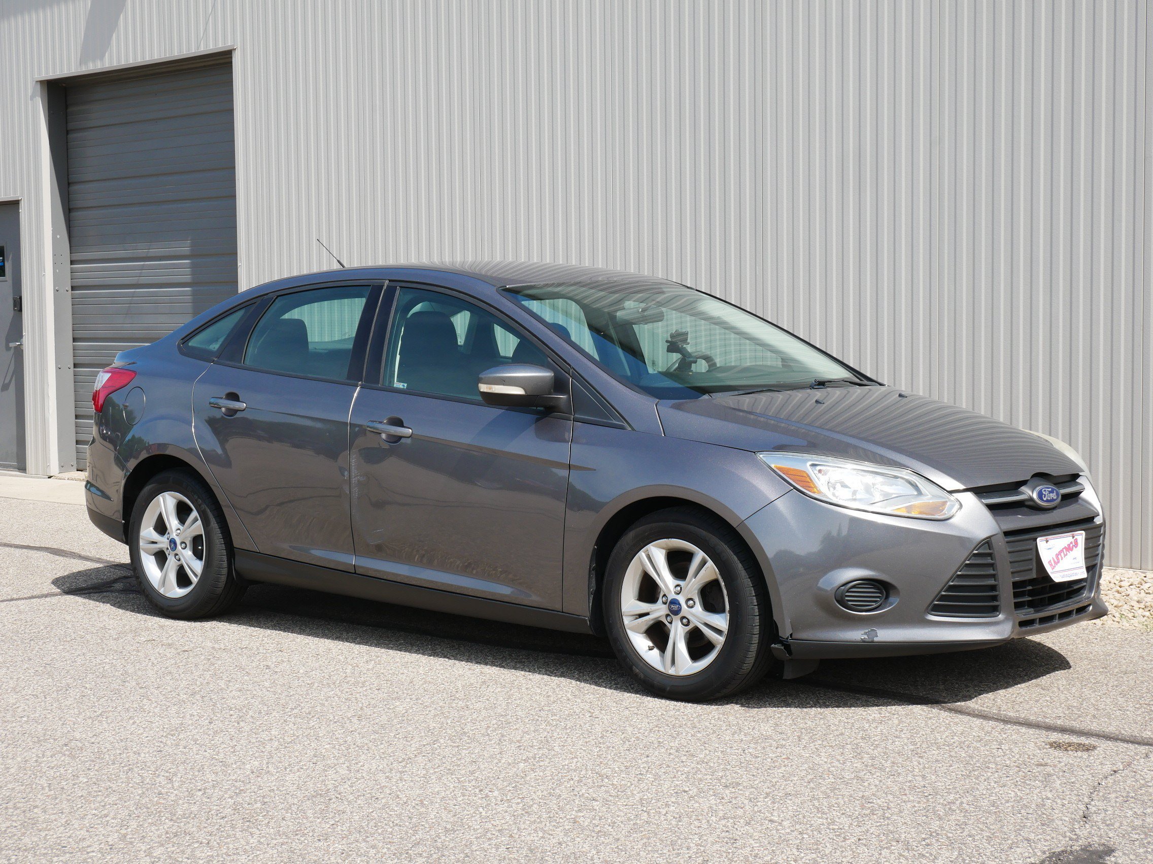 Used 2013 Gray Ford SE image 7