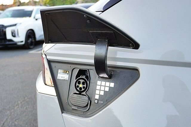 Used 2024 Gray Hyundai Limited image 11