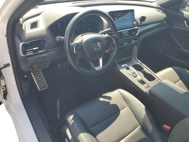 Used 2021  Honda Sport image 10