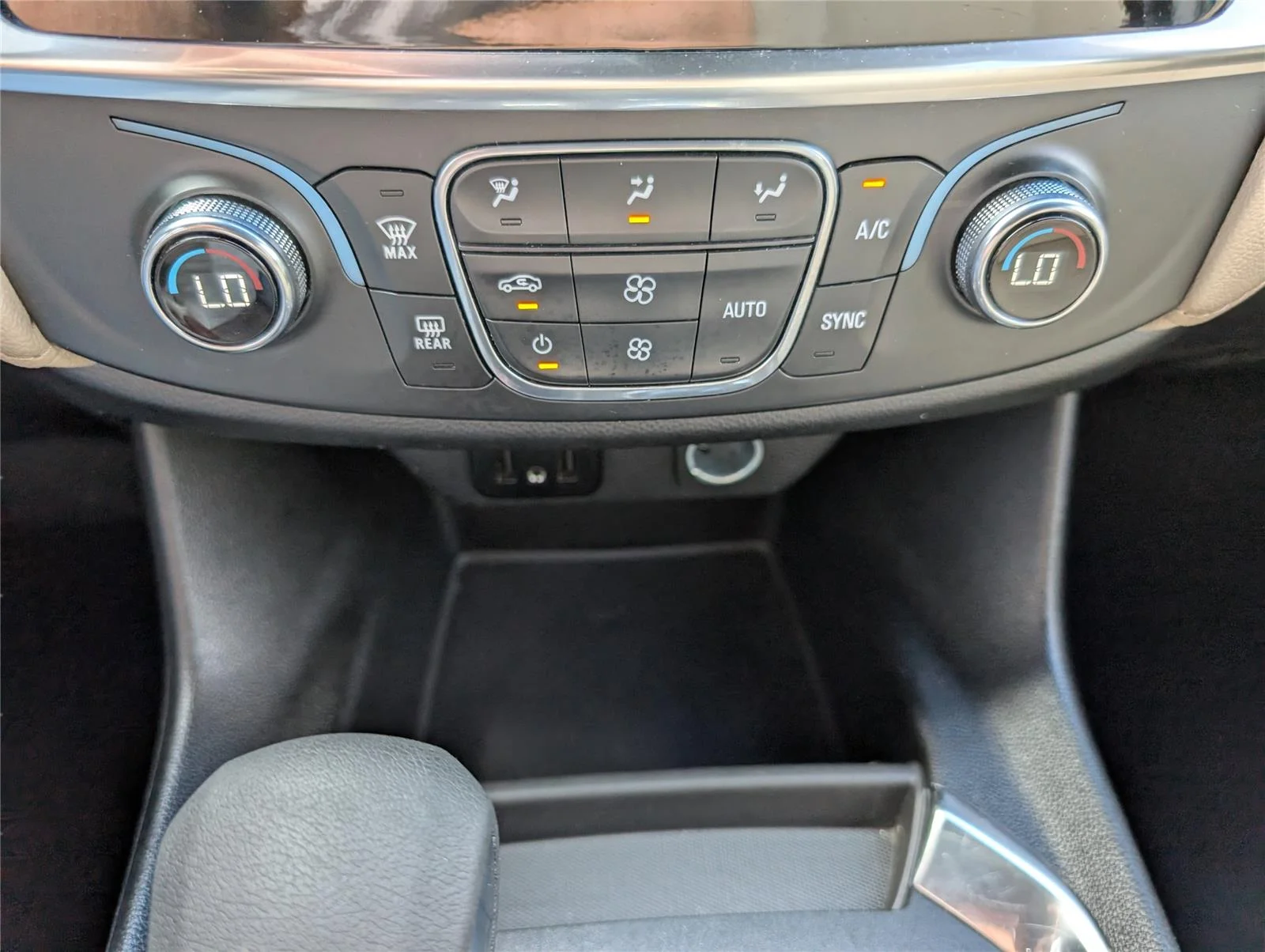 Used 2024 Summit White Chevrolet LS image 21