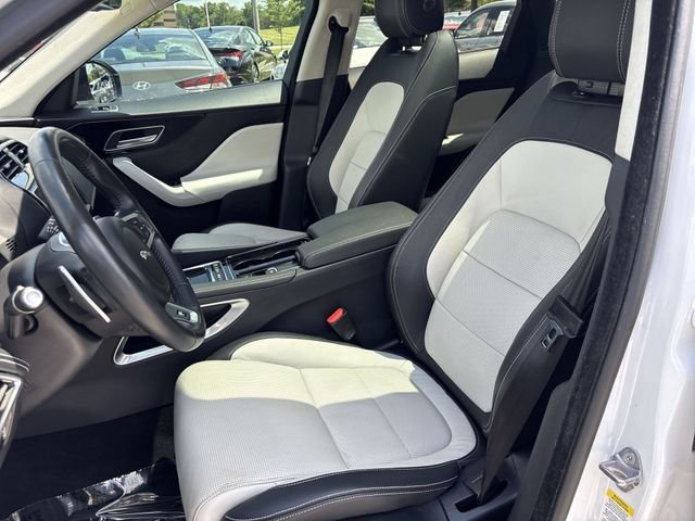 Used 2019 White Jaguar 20d R-Sport image 11