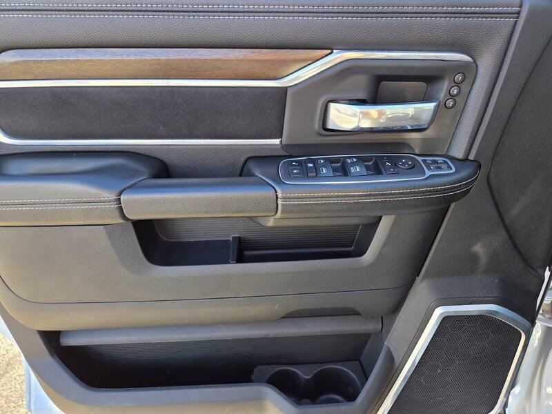 Used 2023 White Ram Laramie image 23
