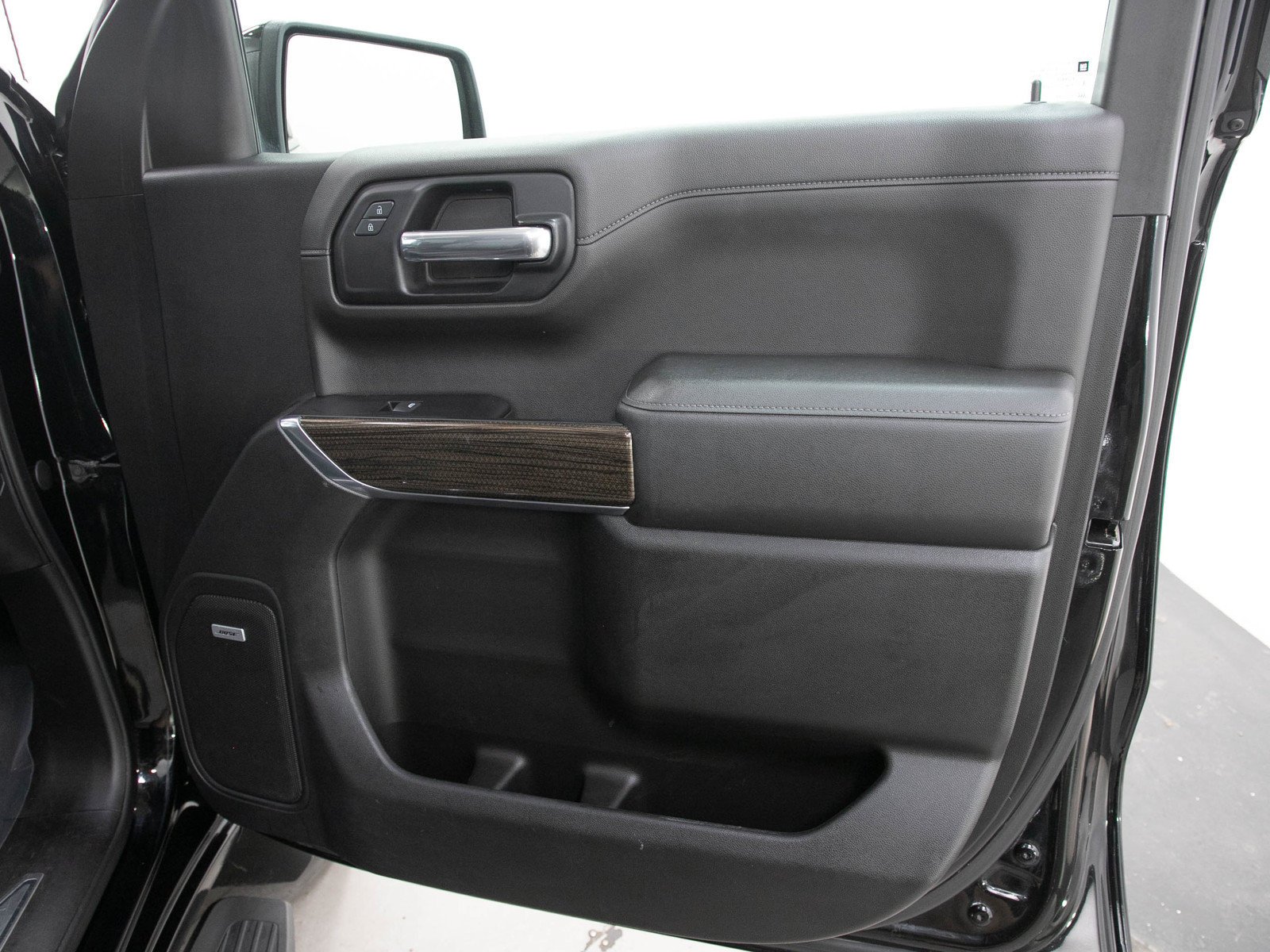Used 2019 Black Chevrolet RST image 12