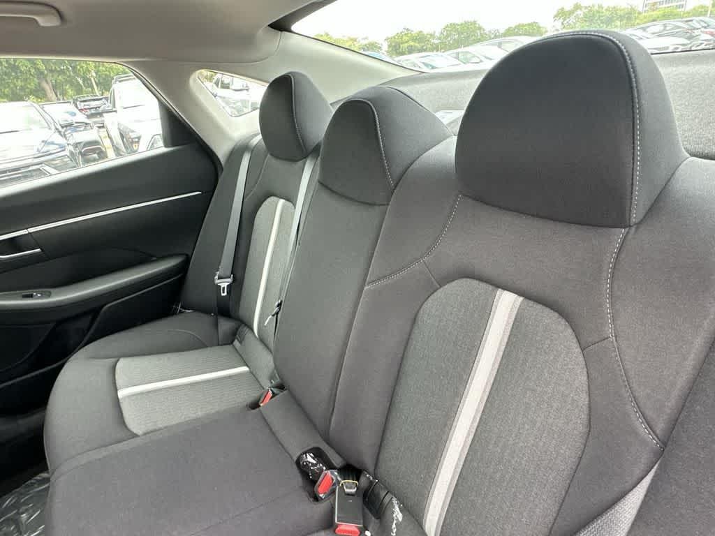 New 2026 Ultimate red Hyundai SE image 13