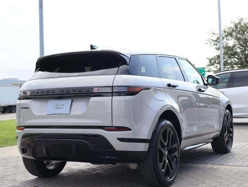 2026 Land Rover Range Rover Evoque