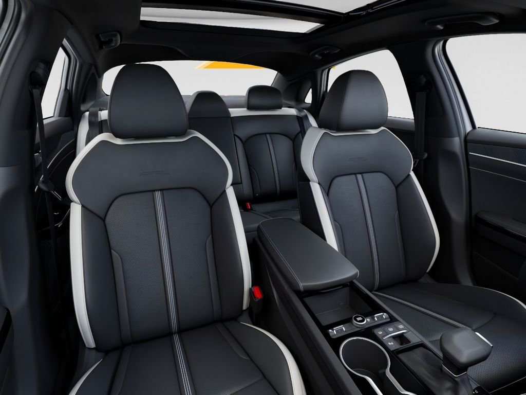 New 2026 White Kia GT-Line image 15