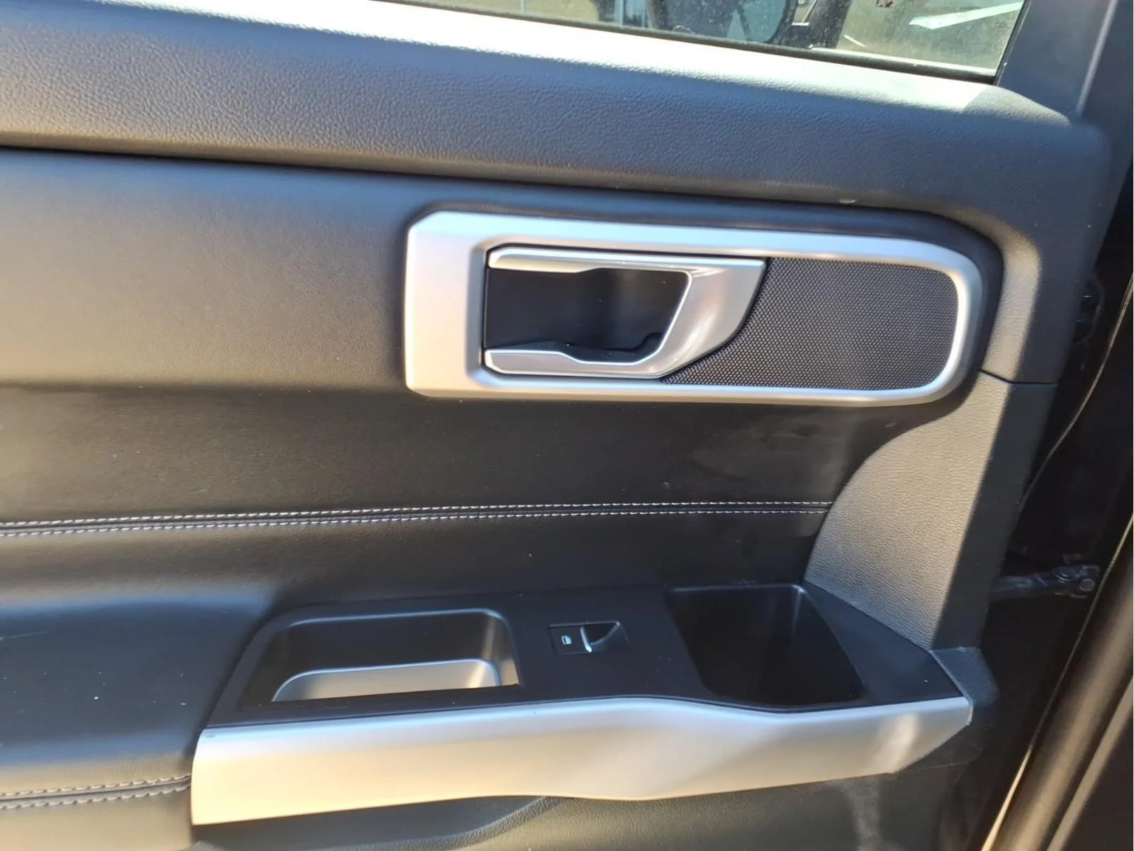 Used 2022 Black Ford XLT image 8