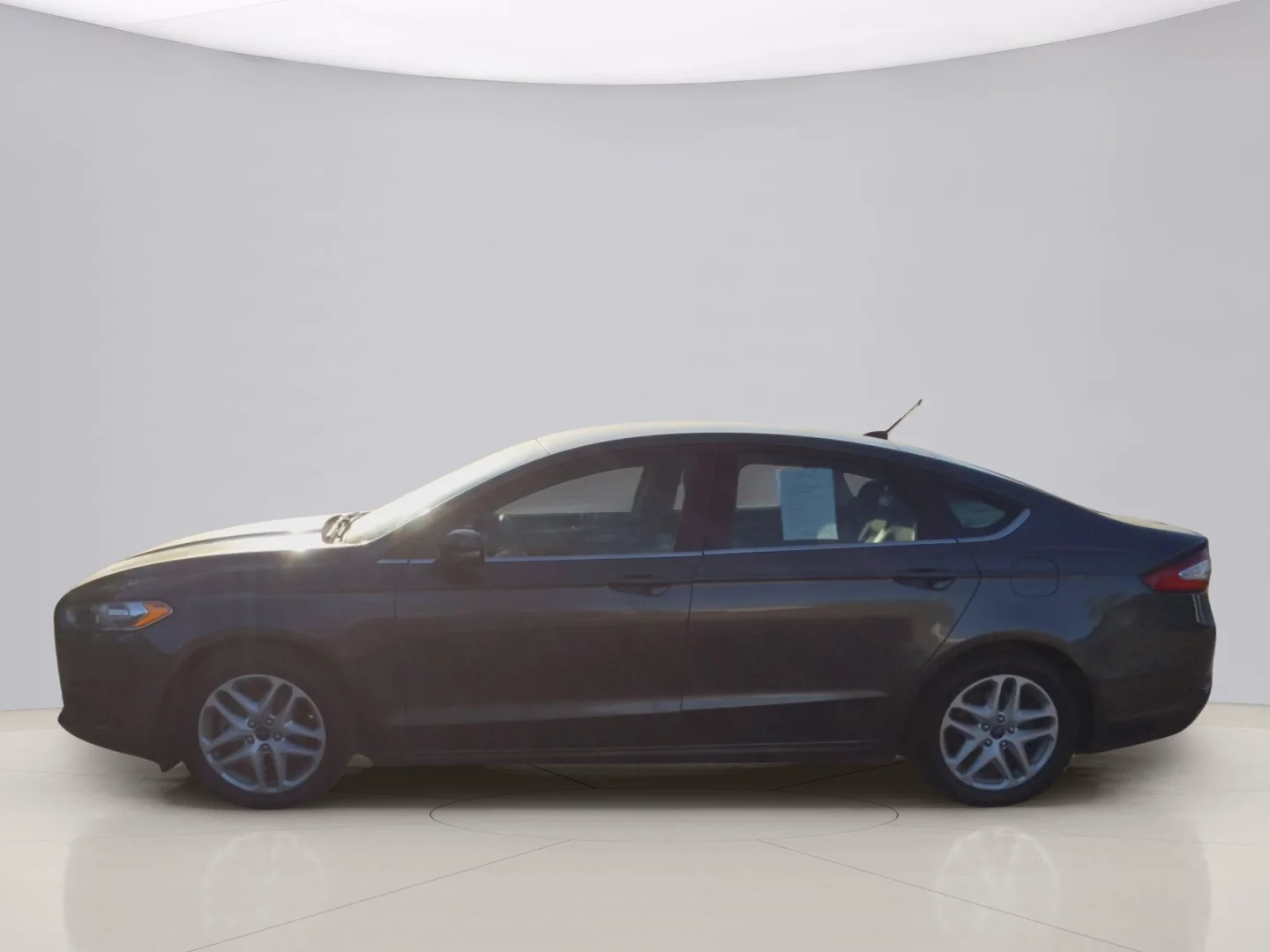 Used 2016 Gray Ford SE image 8