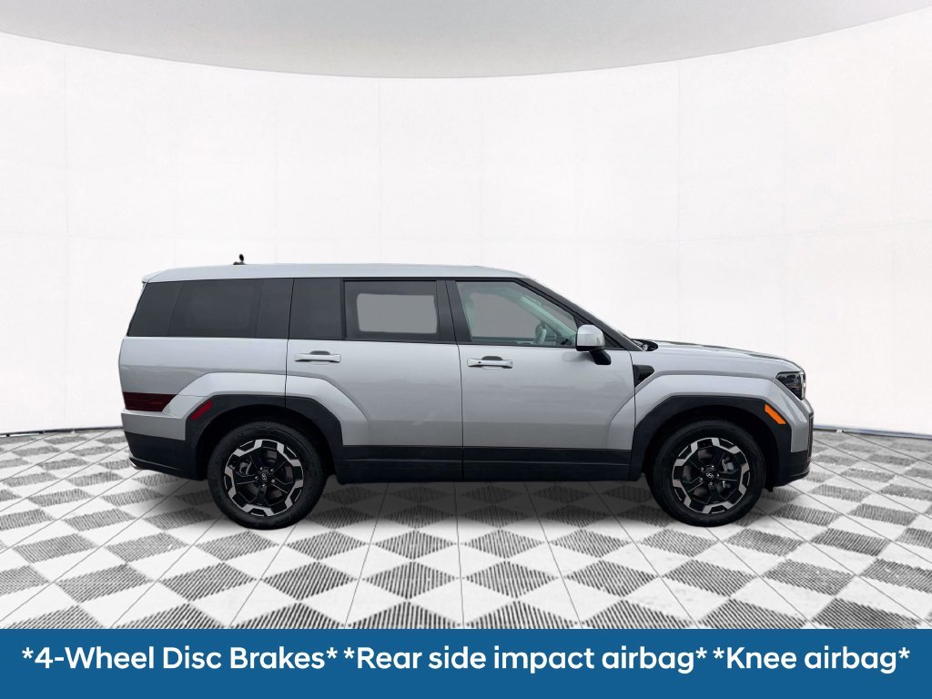 New 2027 Silver Hyundai SE image 15