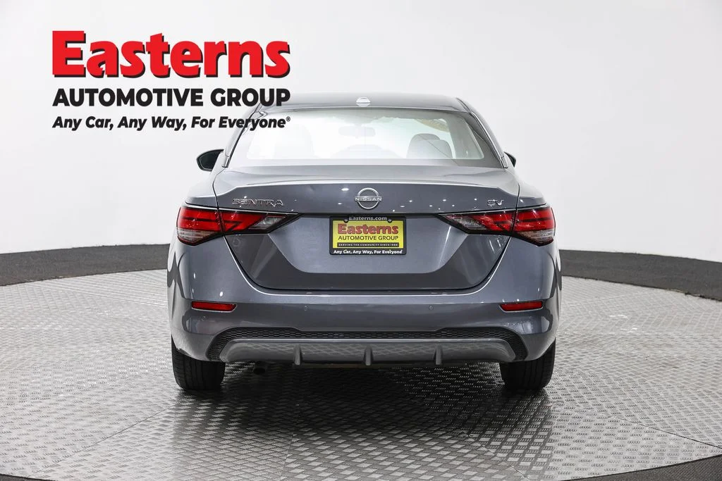 Used 2024 Gray Nissan SV image 6