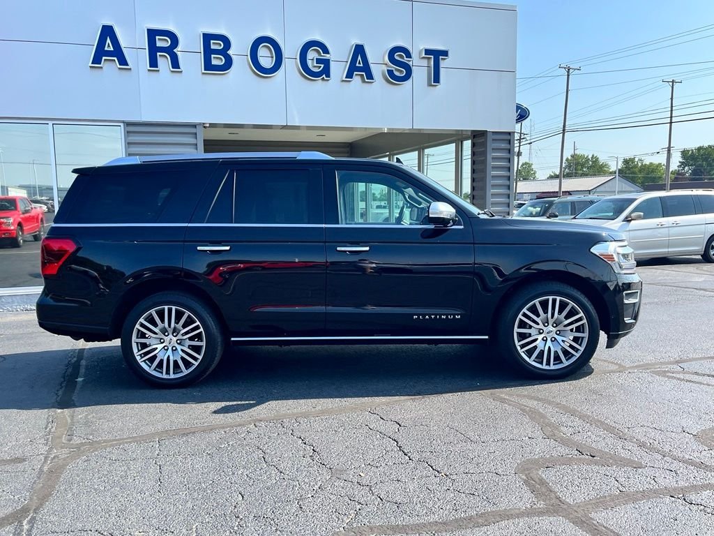 Used 2022 Black Ford Platinum image 2
