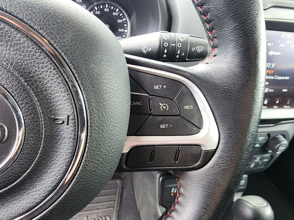Used 2021 Red Jeep Trailhawk image 26