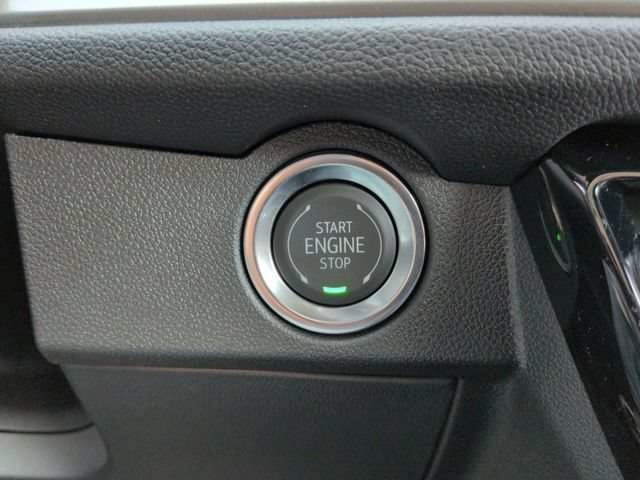 New 2026 Summit White Chevrolet LT image 19