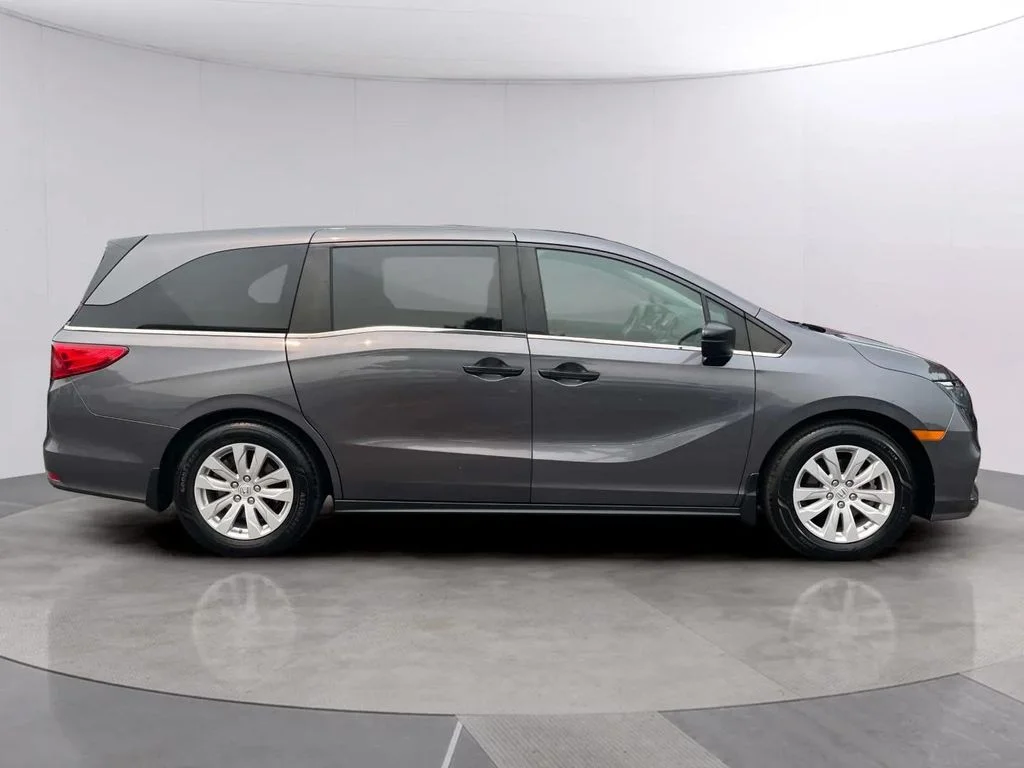 Used 2019 Modern Steel Metallic Honda LX image 6