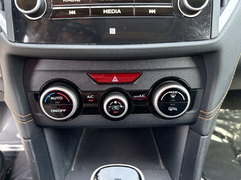 Used 2019 Gray Subaru 2.0i Limited image 34