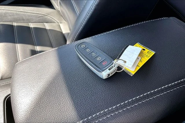 Used 2018 Magnetic Metallic Ford Titanium image 35