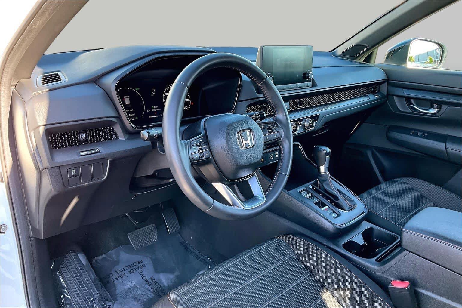 Used 2023 Platinum White Pearl Honda Sport image 18