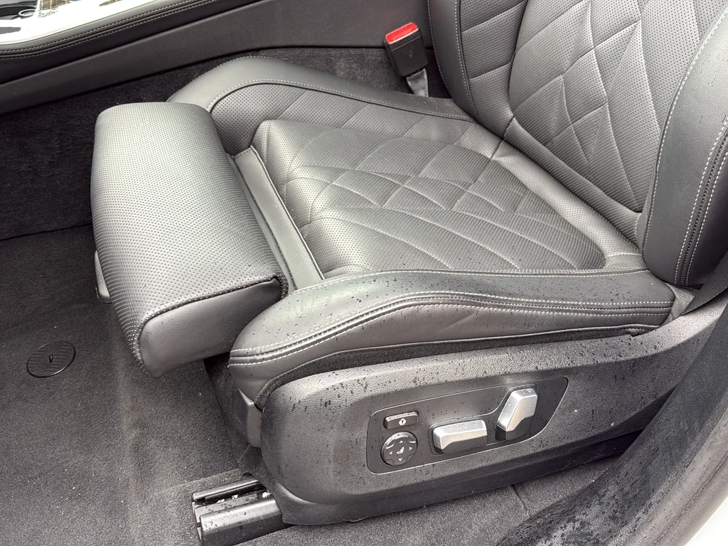 Used 2026 White BMW xDrive40i image 18