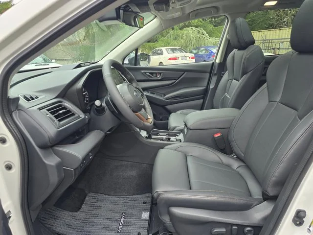New 2026 CRYSTAL WHITE PEARL Subaru Limited Bronze Edition 7-Passenger image 32