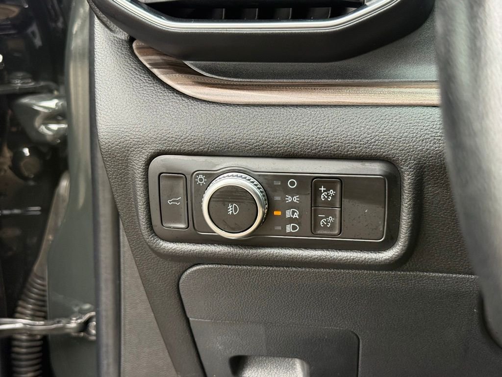 Used 2022 Green Ford Limited image 16