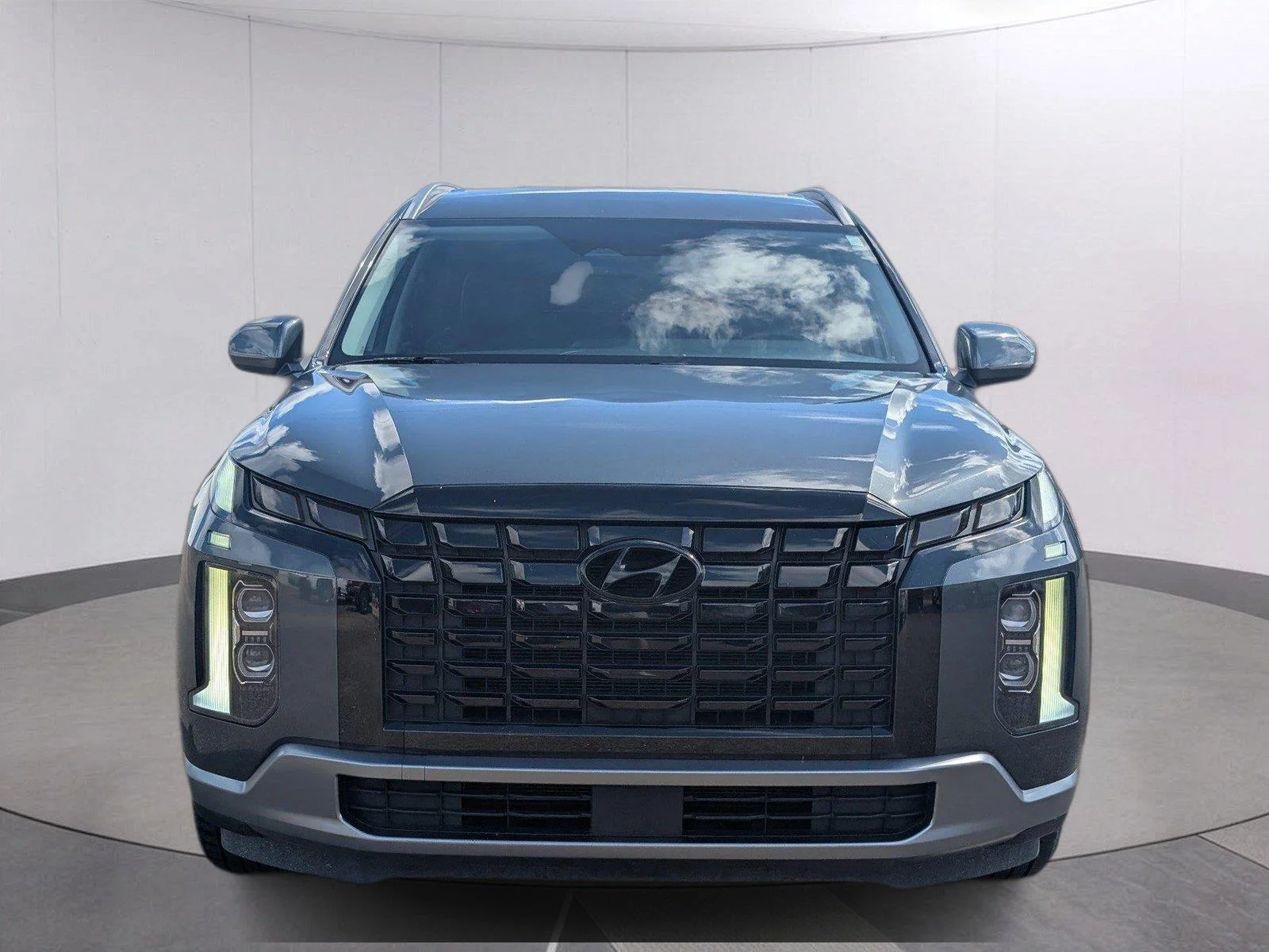 Used 2024 Steel Graphite Hyundai SEL 7P image 8
