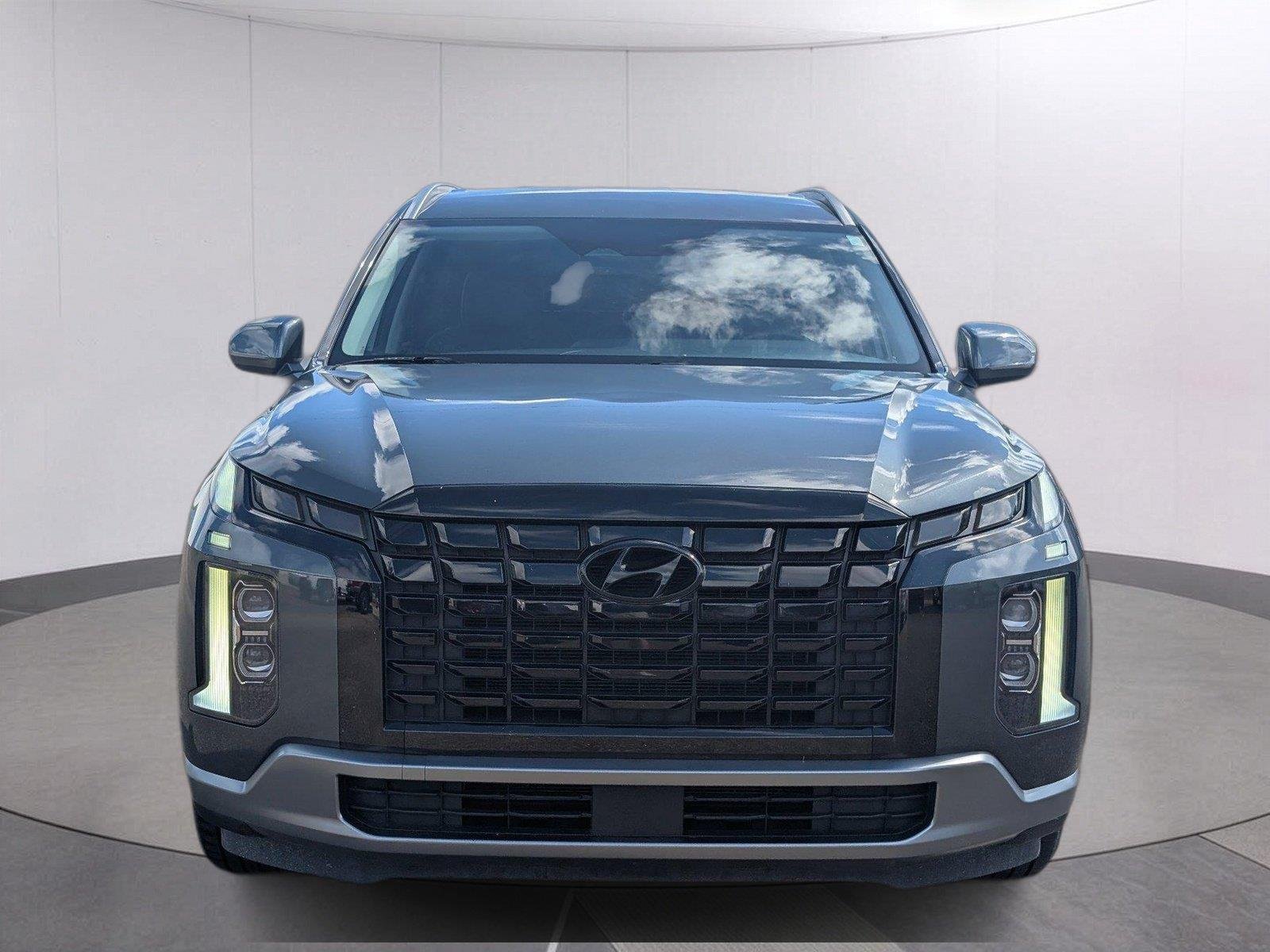 Used 2024 Steel Graphite Hyundai SEL 7P image 8