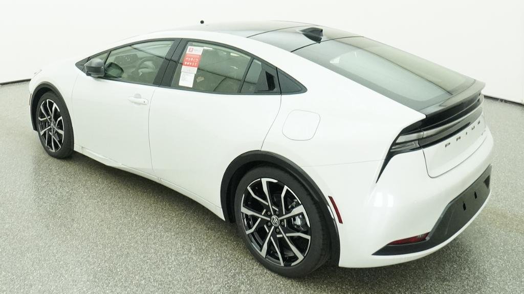 New 2026 Wind Chill Pearl Toyota XSE image 27