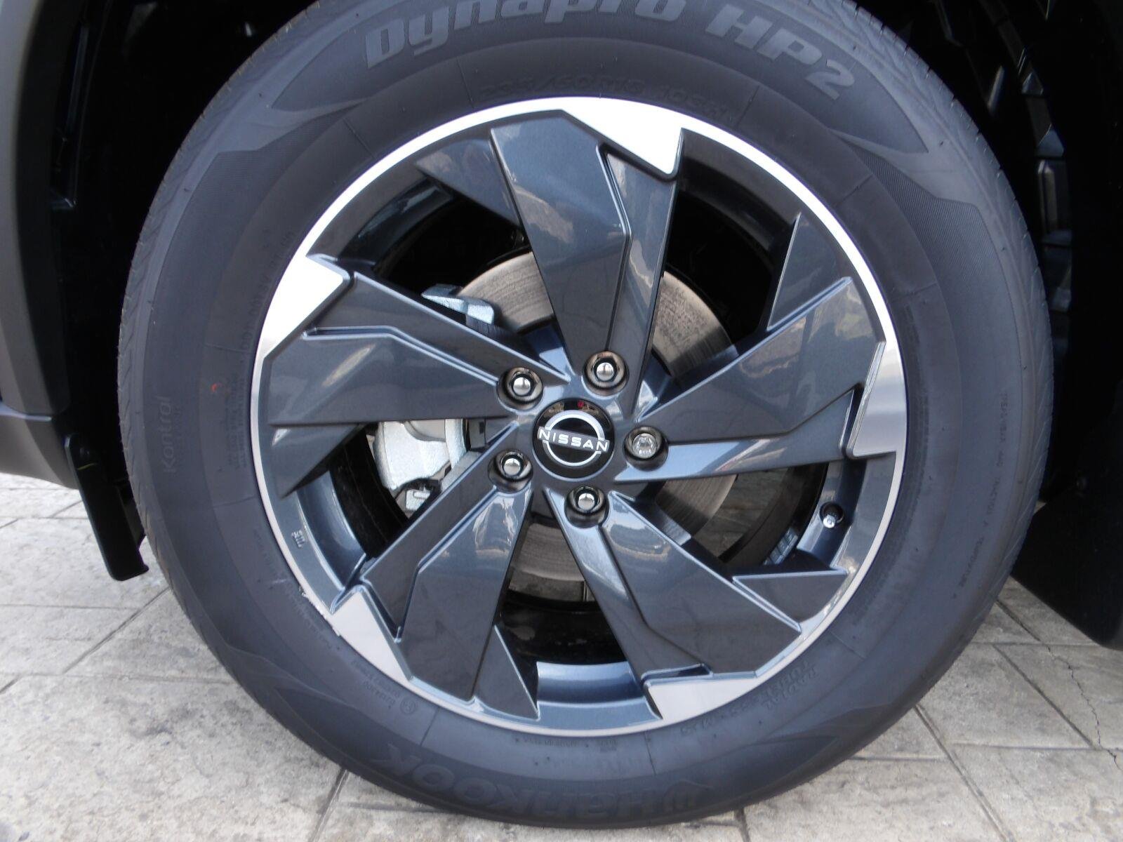 New 2026 Super Black Nissan SV image 12