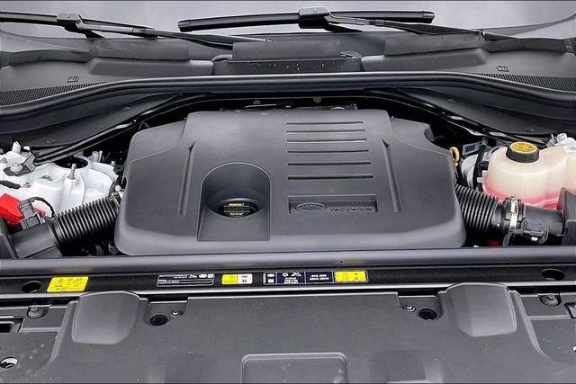 New 2026 Fuji White Land Rover SE image 12