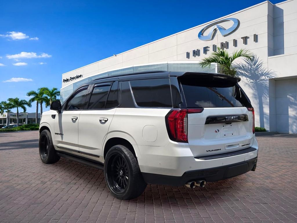 Used 2023 White GMC Denali image 5
