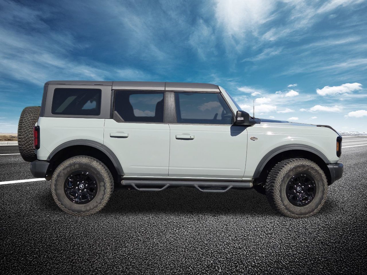 Used 2023  Ford Base image 20